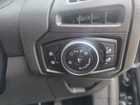 Ford Focus 1.0T EcoBoost Titanium Hatchback 5dr Petrol Auto Euro 6 (s/s) (125 ps) - U2416
