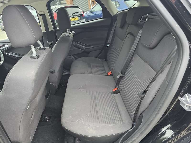 Ford Focus 1.0T EcoBoost Titanium Hatchback 5dr Petrol Auto Euro 6 (s/s) (125 ps) - U2416