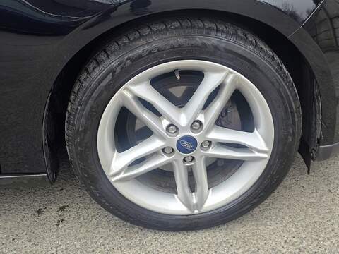 Ford Focus 1.0T EcoBoost Titanium Hatchback 5dr Petrol Auto Euro 6 (s/s) (125 ps) - U2416
