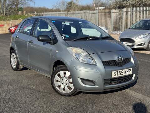 Toyota Yaris 1.4 16v Envy Hatchback 5dr Petrol Manual (155 g/km, 90 bhp)