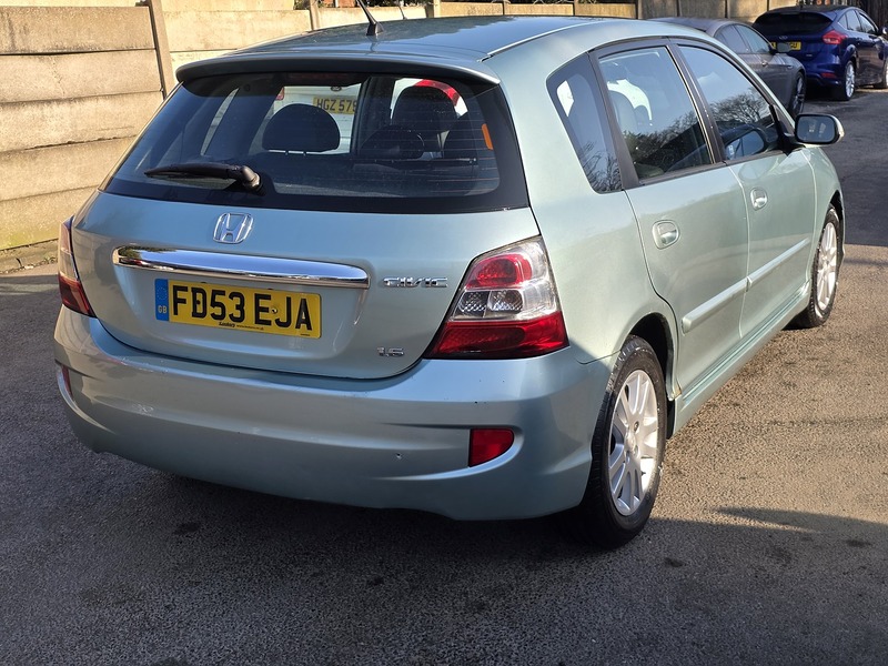 Honda Civic 1.6 i-VTEC Executive Hatchback 5dr Petrol Manual (157 g/km, 108 bhp) - U2420
