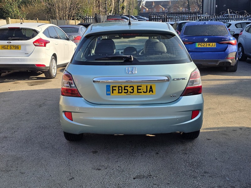 Honda Civic 1.6 i-VTEC Executive Hatchback 5dr Petrol Manual (157 g/km, 108 bhp) - U2420