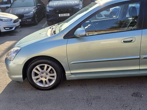 Honda Civic 1.6 i-VTEC Executive Hatchback 5dr Petrol Manual (157 g/km, 108 bhp) - U2420