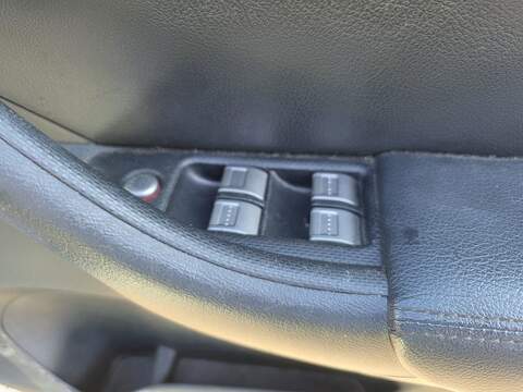 Honda Civic 1.6 i-VTEC Executive Hatchback 5dr Petrol Manual (157 g/km, 108 bhp) - U2420