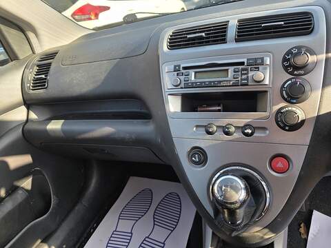 Honda Civic 1.6 i-VTEC Executive Hatchback 5dr Petrol Manual (157 g/km, 108 bhp) - U2420