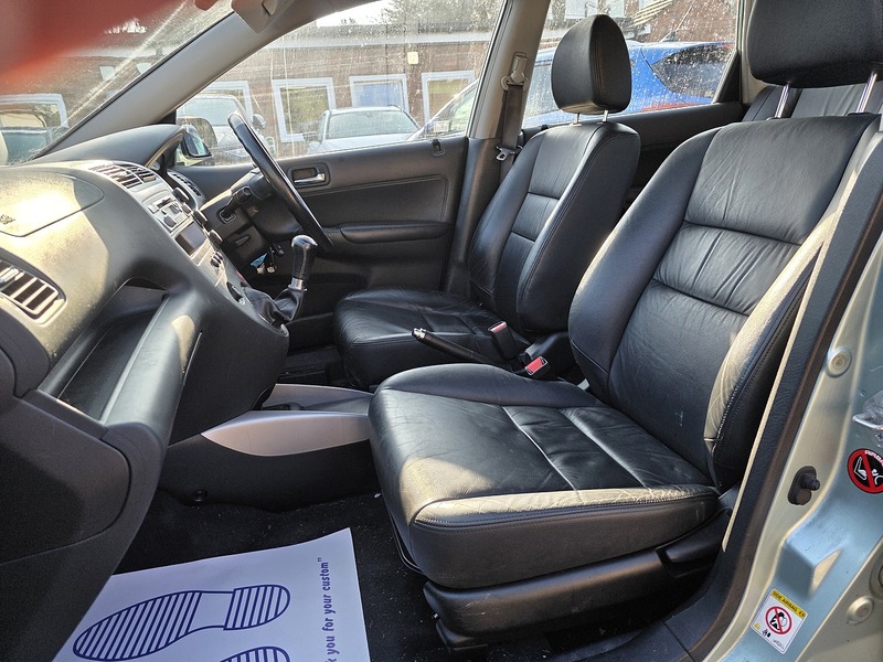 Honda Civic 1.6 i-VTEC Executive Hatchback 5dr Petrol Manual (157 g/km, 108 bhp) - U2420