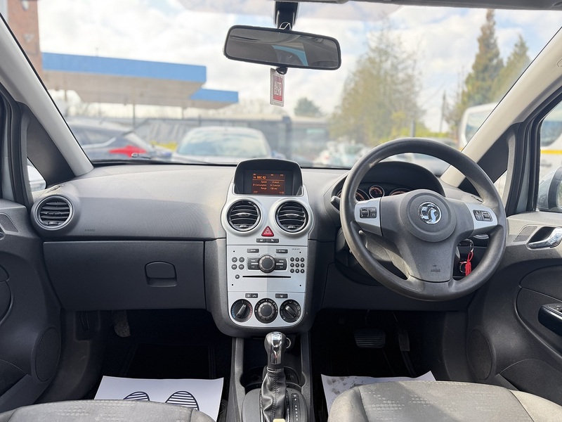 Vauxhall Corsa 1.4 16V Design Hatchback 5dr Petrol Auto Euro 5 (A/C) (100 ps) - U2421