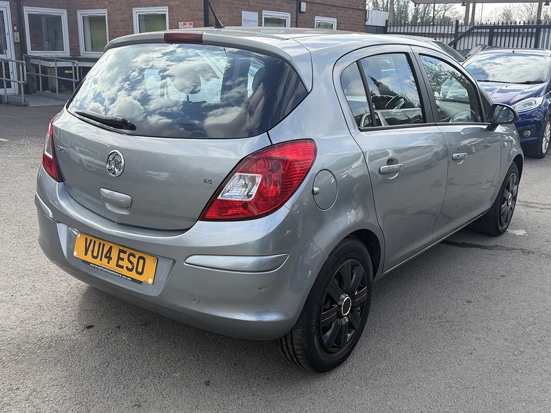 Vauxhall Corsa 1.4 16V Design Hatchback 5dr Petrol Auto Euro 5 (A/C) (100 ps) - U2421