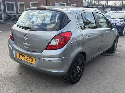 Vauxhall Corsa 1.4 16V Design Hatchback 5dr Petrol Auto Euro 5 (A/C) (100 ps) - U2421