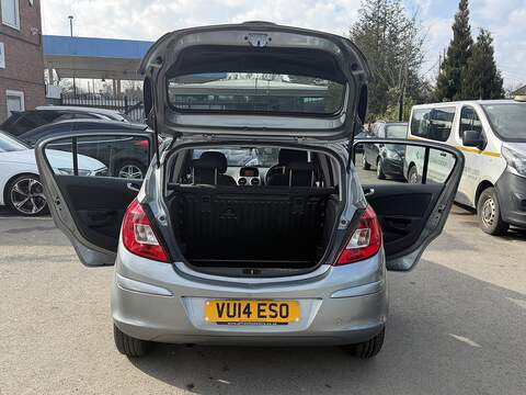 Vauxhall Corsa 1.4 16V Design Hatchback 5dr Petrol Auto Euro 5 (A/C) (100 ps) - U2421