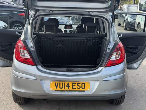 Vauxhall Corsa 1.4 16V Design Hatchback 5dr Petrol Auto Euro 5 (A/C) (100 ps) - U2421