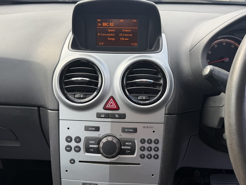 Vauxhall Corsa 1.4 16V Design Hatchback 5dr Petrol Auto Euro 5 (A/C) (100 ps) - U2421