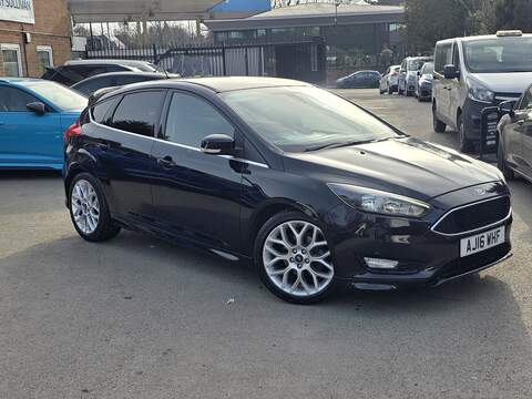 Ford Focus 1.0T EcoBoost Titanium X Hatchback 3dr Petrol Powershift Euro 6 (100 ps)