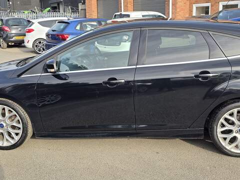Ford Focus 1.0T EcoBoost Zetec S Hatchback 5dr Petrol Auto Euro 6 (s/s) (125 ps) - U2423