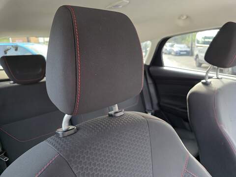 Ford Focus 1.0T EcoBoost Zetec S Hatchback 5dr Petrol Auto Euro 6 (s/s) (125 ps) - U2423