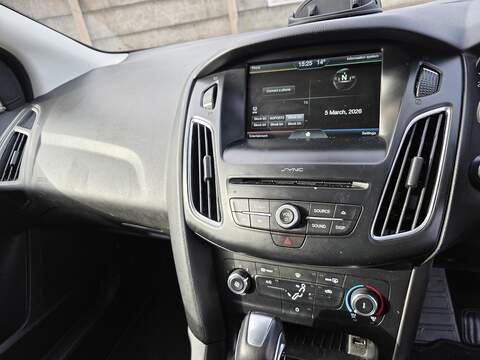 Ford Focus 1.0T EcoBoost Zetec S Hatchback 5dr Petrol Auto Euro 6 (s/s) (125 ps) - U2423