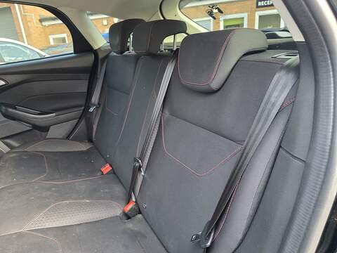 Ford Focus 1.0T EcoBoost Zetec S Hatchback 5dr Petrol Auto Euro 6 (s/s) (125 ps) - U2423