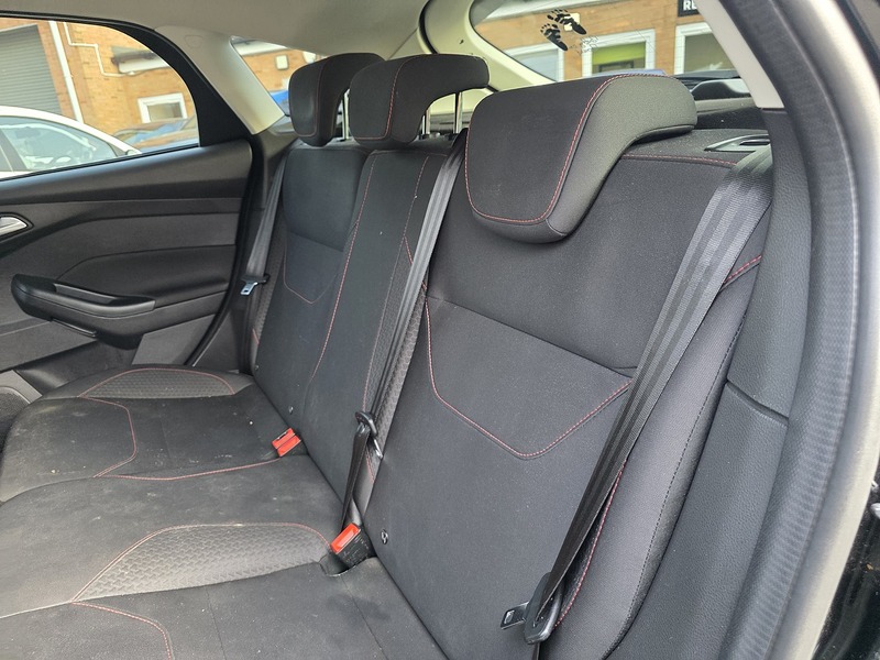 Ford Focus 1.0T EcoBoost Zetec S Hatchback 5dr Petrol Auto Euro 6 (s/s) (125 ps) - U2423
