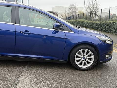 Ford Focus 1.0T EcoBoost Titanium Estate 5dr Petrol Auto Euro 6 (s/s) (125 ps) - U2428