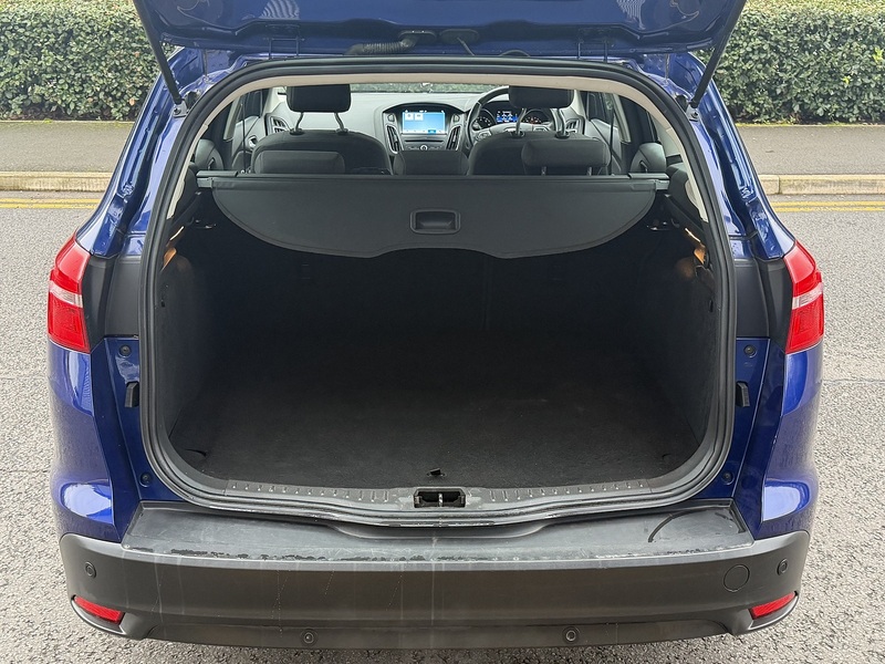 Ford Focus 1.0T EcoBoost Titanium Estate 5dr Petrol Auto Euro 6 (s/s) (125 ps) - U2428