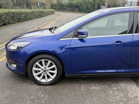 Ford Focus 1.0T EcoBoost Titanium Estate 5dr Petrol Auto Euro 6 (s/s) (125 ps) - U2428