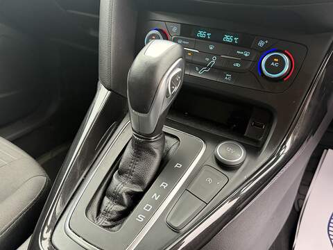 Ford Focus 1.0T EcoBoost Titanium Estate 5dr Petrol Auto Euro 6 (s/s) (125 ps) - U2428