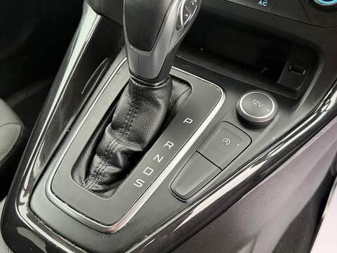 Ford Focus 1.0T EcoBoost Titanium Estate 5dr Petrol Auto Euro 6 (s/s) (125 ps) - U2428