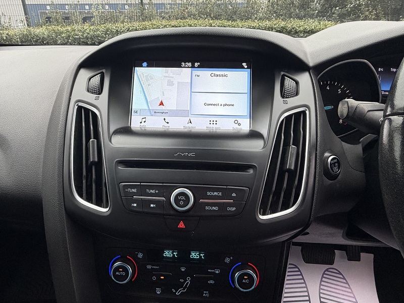 Ford Focus 1.0T EcoBoost Titanium Estate 5dr Petrol Auto Euro 6 (s/s) (125 ps) - U2428