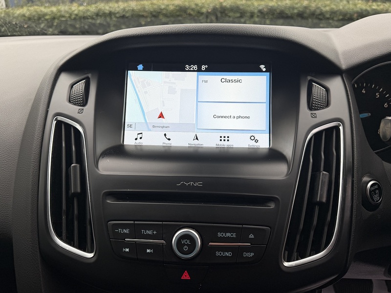 Ford Focus 1.0T EcoBoost Titanium Estate 5dr Petrol Auto Euro 6 (s/s) (125 ps) - U2428