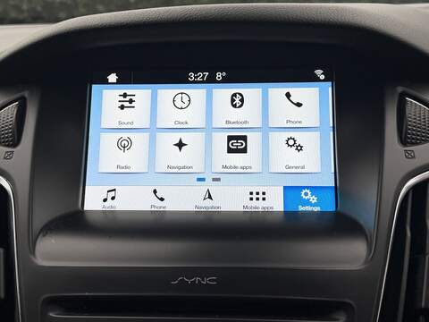 Ford Focus 1.0T EcoBoost Titanium Estate 5dr Petrol Auto Euro 6 (s/s) (125 ps) - U2428