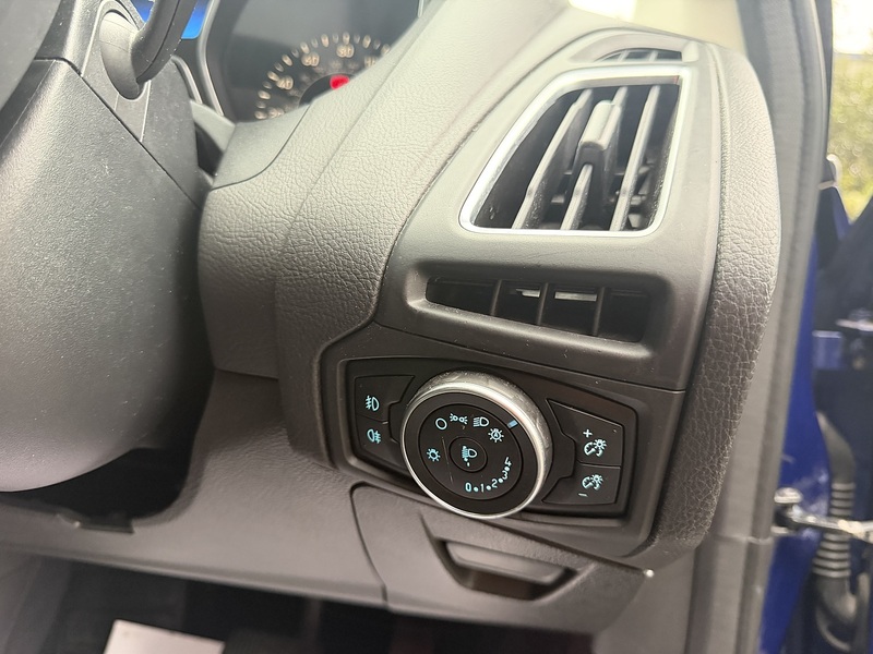 Ford Focus 1.0T EcoBoost Titanium Estate 5dr Petrol Auto Euro 6 (s/s) (125 ps) - U2428