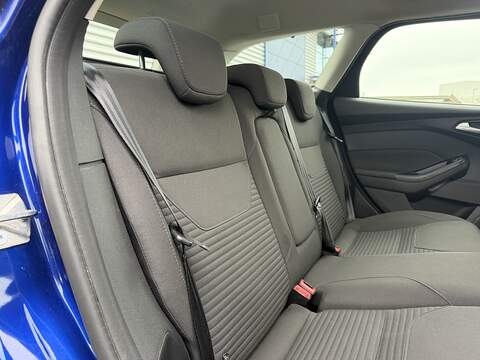 Ford Focus 1.0T EcoBoost Titanium Estate 5dr Petrol Auto Euro 6 (s/s) (125 ps) - U2428