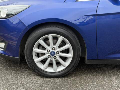Ford Focus 1.0T EcoBoost Titanium Estate 5dr Petrol Auto Euro 6 (s/s) (125 ps) - U2428