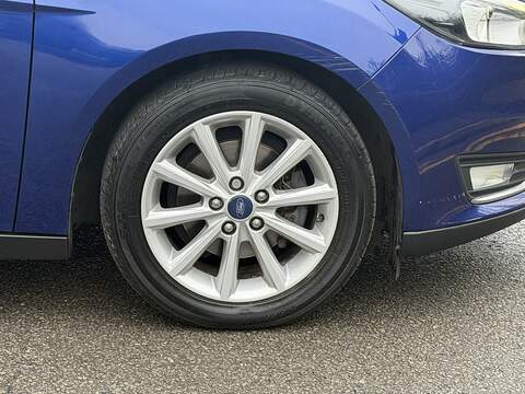 Ford Focus 1.0T EcoBoost Titanium Estate 5dr Petrol Auto Euro 6 (s/s) (125 ps) - U2428