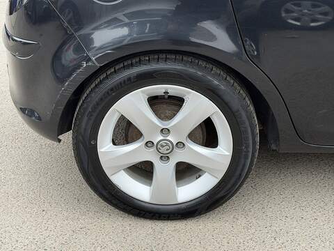 Vauxhall Corsa 1.2 16V SXi Hatchback 5dr Petrol Manual Euro 5 (A/C) (85 ps) - U2429