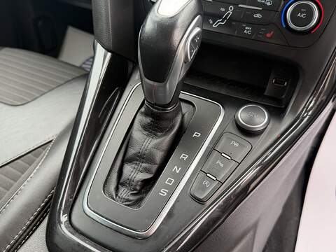 Ford Focus 1.0T EcoBoost Titanium X Hatchback 5dr Petrol Auto Euro 6 (s/s) (125 ps) - U2432