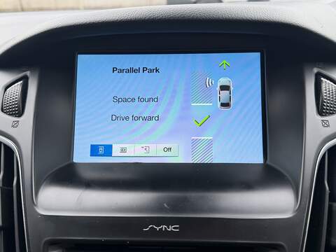 Ford Focus 1.0T EcoBoost Titanium X Hatchback 5dr Petrol Auto Euro 6 (s/s) (125 ps) - U2432