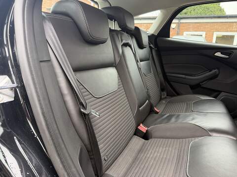 Ford Focus 1.0T EcoBoost Titanium X Hatchback 5dr Petrol Auto Euro 6 (s/s) (125 ps) - U2432