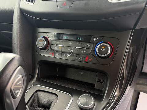 Ford Focus 1.0T EcoBoost Titanium X Hatchback 5dr Petrol Auto Euro 6 (s/s) (125 ps) - U2432