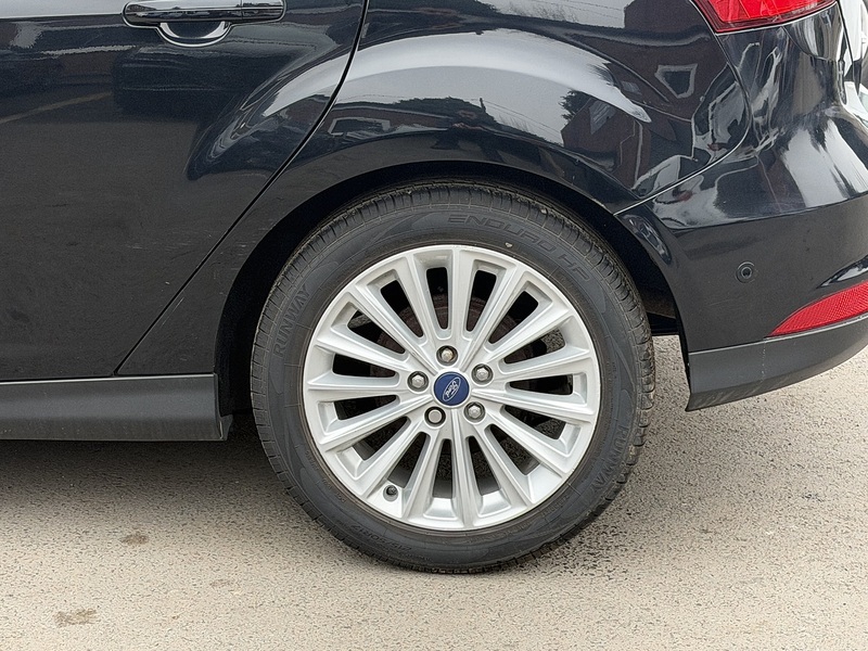 Ford Focus 1.0T EcoBoost Titanium X Hatchback 5dr Petrol Auto Euro 6 (s/s) (125 ps) - U2432