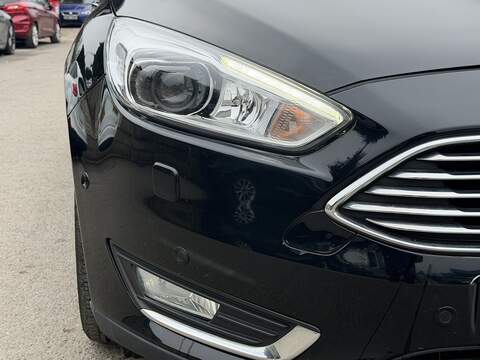 Ford Focus 1.0T EcoBoost Titanium X Hatchback 5dr Petrol Auto Euro 6 (s/s) (125 ps) - U2432