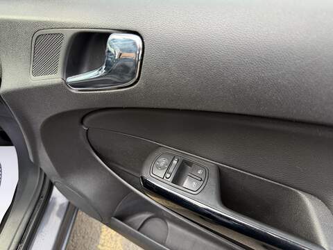 Vauxhall Corsa 1.0 ecoFLEX 12V Active Hatchback 5dr Petrol Manual Euro 5 (A/C) (65 ps) - U2433