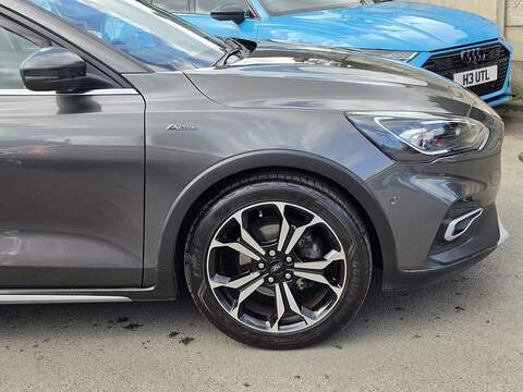 Ford Focus 1.0T EcoBoost Active X Vignale Hatchback 5dr Petrol Auto Euro 6 (s/s) (125 ps) - U2436