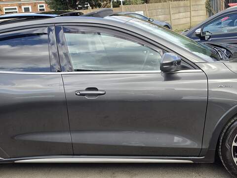 Ford Focus 1.0T EcoBoost Active X Vignale Hatchback 5dr Petrol Auto Euro 6 (s/s) (125 ps) - U2436