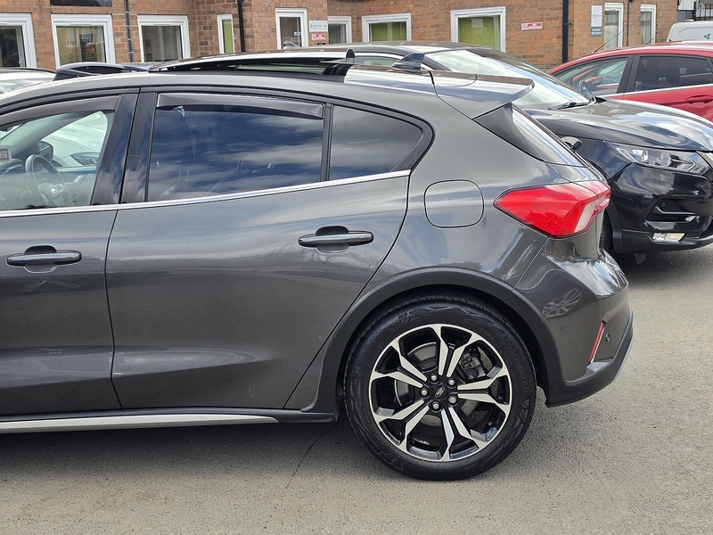 Ford Focus 1.0T EcoBoost Active X Vignale Hatchback 5dr Petrol Auto Euro 6 (s/s) (125 ps) - U2436