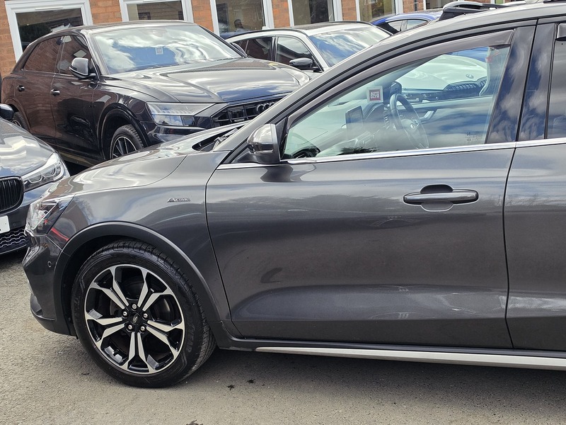 Ford Focus 1.0T EcoBoost Active X Vignale Hatchback 5dr Petrol Auto Euro 6 (s/s) (125 ps) - U2436