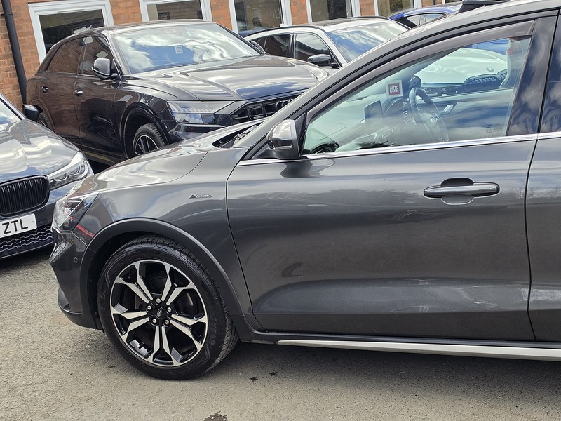 Ford Focus 1.0T EcoBoost Active X Vignale Hatchback 5dr Petrol Auto Euro 6 (s/s) (125 ps) - U2436