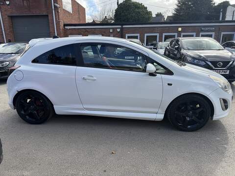 Vauxhall Corsa 1.4 16V SRi Hatchback 3dr Petrol Manual Euro 5 (A/C) (100 ps) - U2439