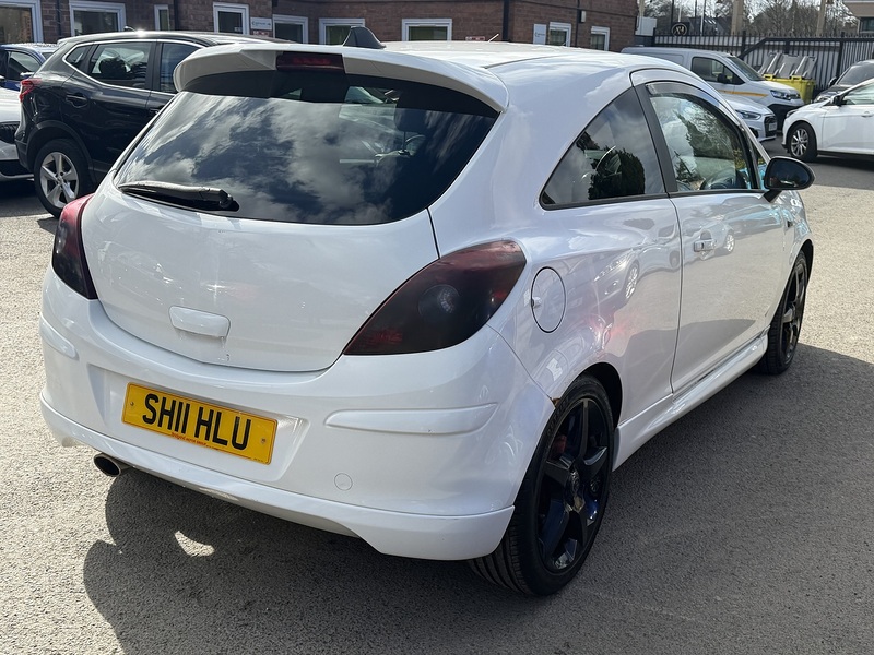 Vauxhall Corsa 1.4 16V SRi Hatchback 3dr Petrol Manual Euro 5 (A/C) (100 ps) - U2439