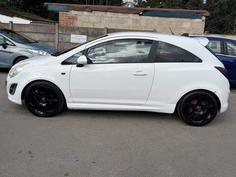 Vauxhall Corsa 1.4 16V SRi Hatchback 3dr Petrol Manual Euro 5 (A/C) (100 ps) - U2439